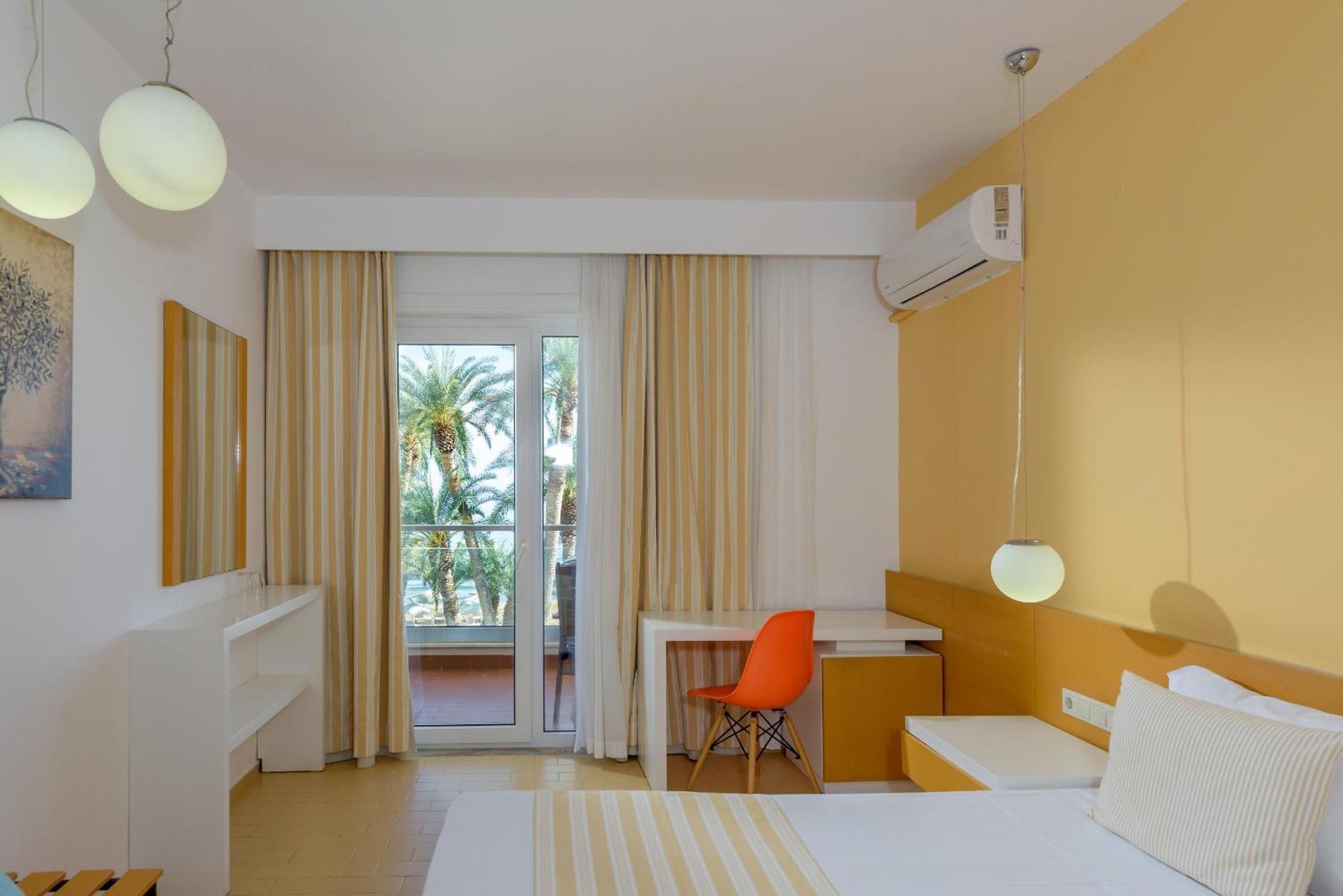 Zeus Hotels Palm Beach Stalida Exterior foto